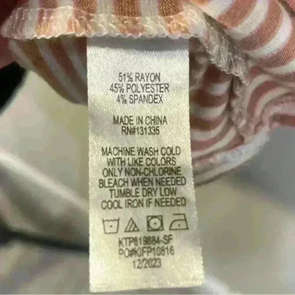 Nine Britton Rust Orange and Cream striped tee with ruffle tiered sleeves- sz 1X - Picture 5 of 7